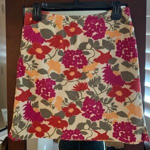 GEOFFREY BEENE WOMEN SZ 2 PENCIL SKIRT FLORAL DESIGN